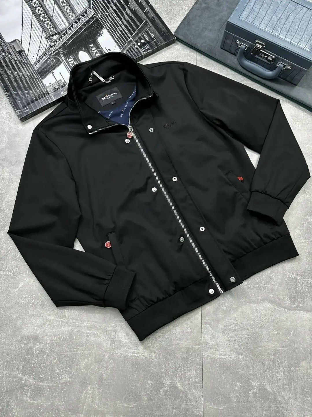 куртка бомбер,куртка,куртка ветровка мужская,легкая куртка,бомбер куртка мужская