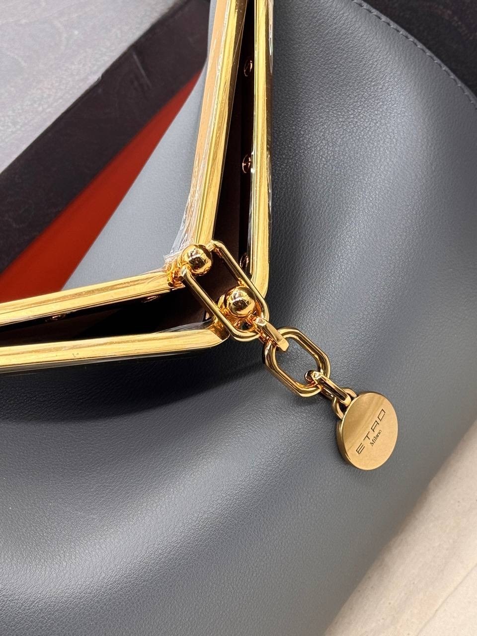 сумка,сумки женская,сумка fendi,женская сумка fendi,модная сумка