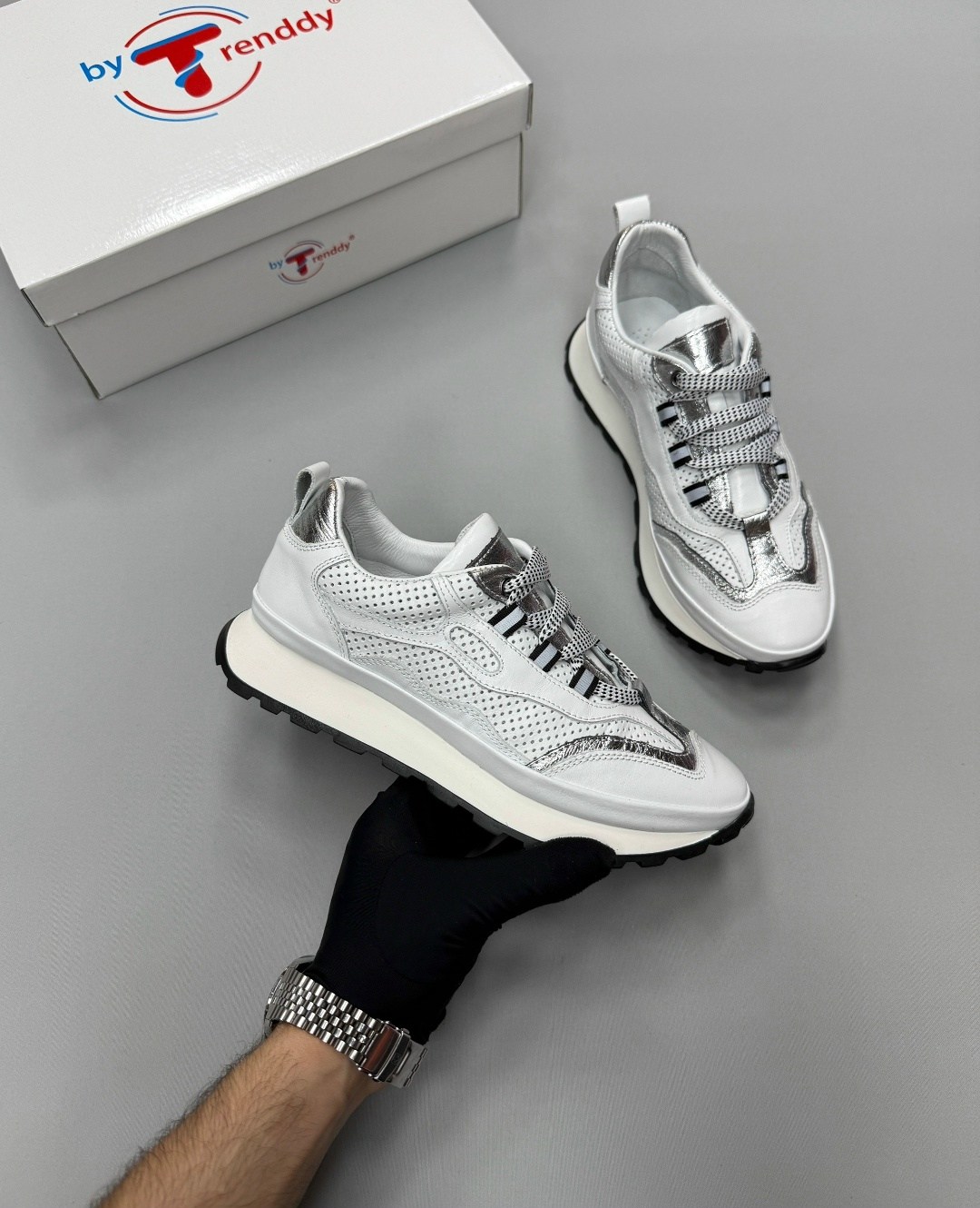 ,кроссовки brunello cucinelli,кроссовки brunello cucinelli черный,женские кроссовки,кроссовки кожаные