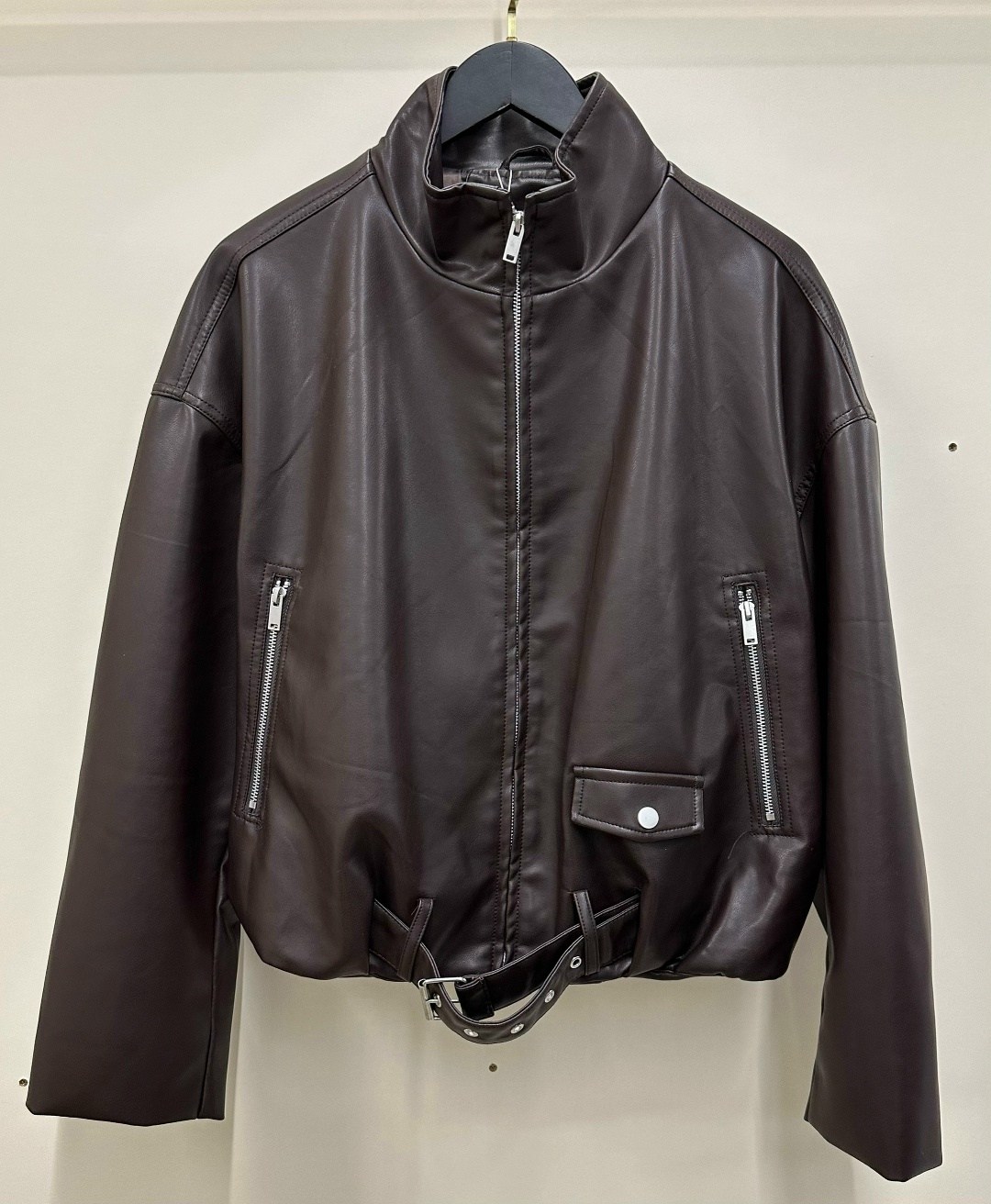 кожаная куртка,кожаная куртка yves saint laurent,женская кожаная куртка,кожаная куртка бомбер,куртка