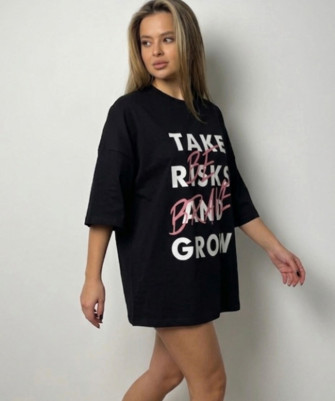 футболки оверсайз с принтами,футболки женская оверсайз,футболки оверсайз,футболка женская оверсайз с принтом,черная футболка оверсайз