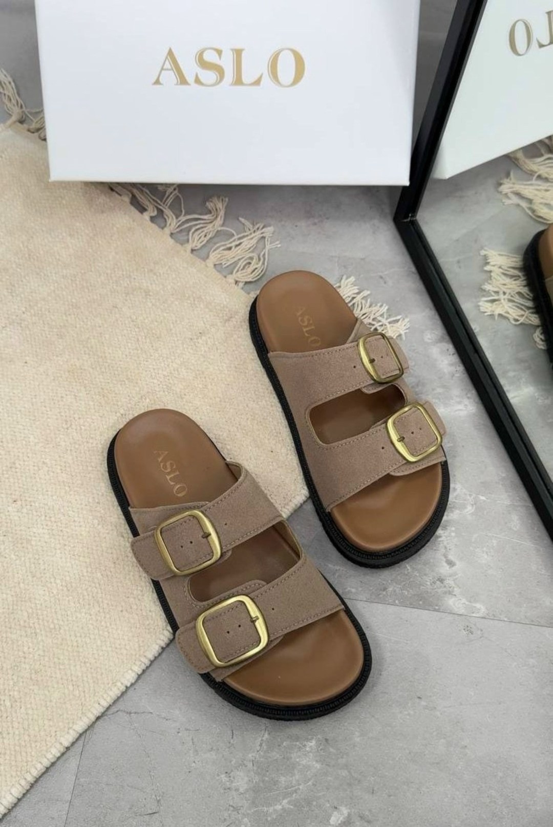 женские шлепанцы,шлепки фенди,женские сандалии,,сандали