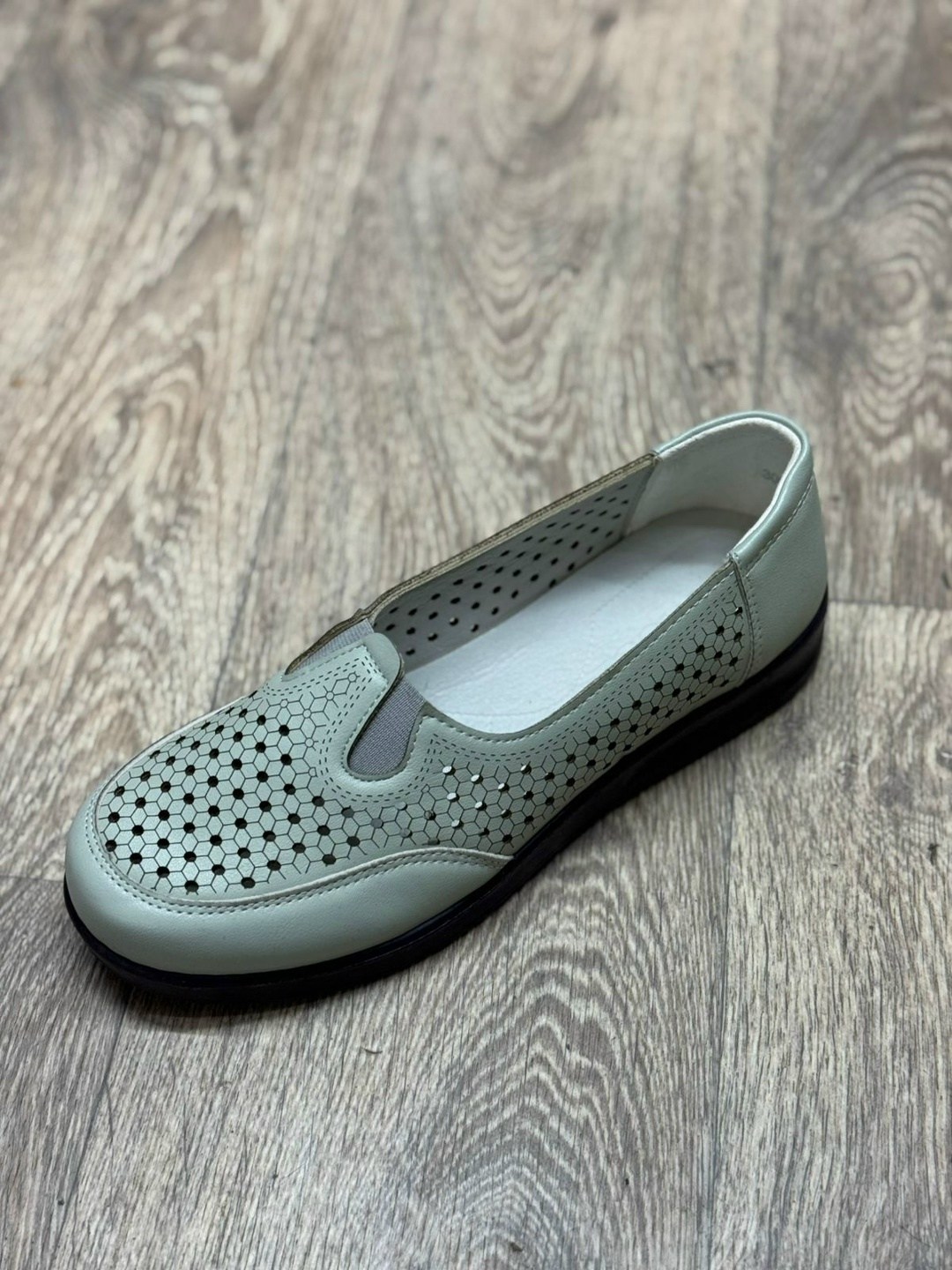 ,туфли женские, женская,мокасины,туфли с перфорацией