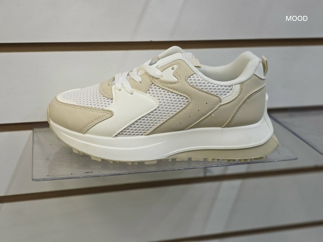 кроссовки женскиe,кроссовки,кроссовка,модные кроссовки,спортивная