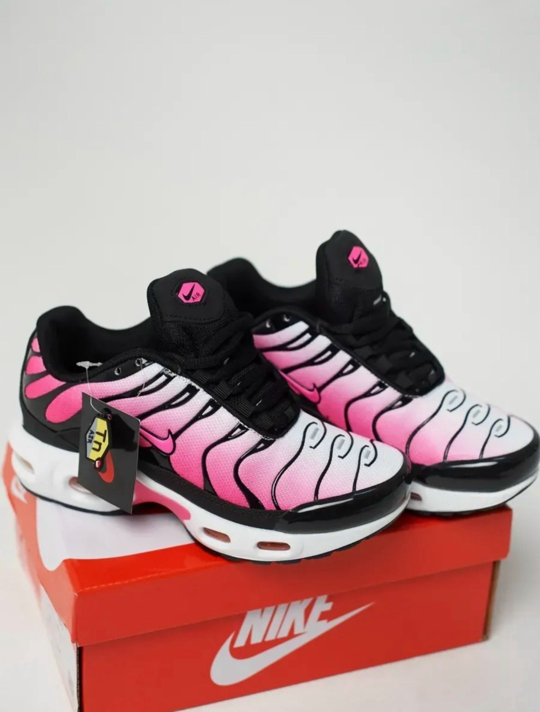 кроссовки,nike air max plus tn,кроссовки женскиe,nike air max plus,кроссовки женский мужской