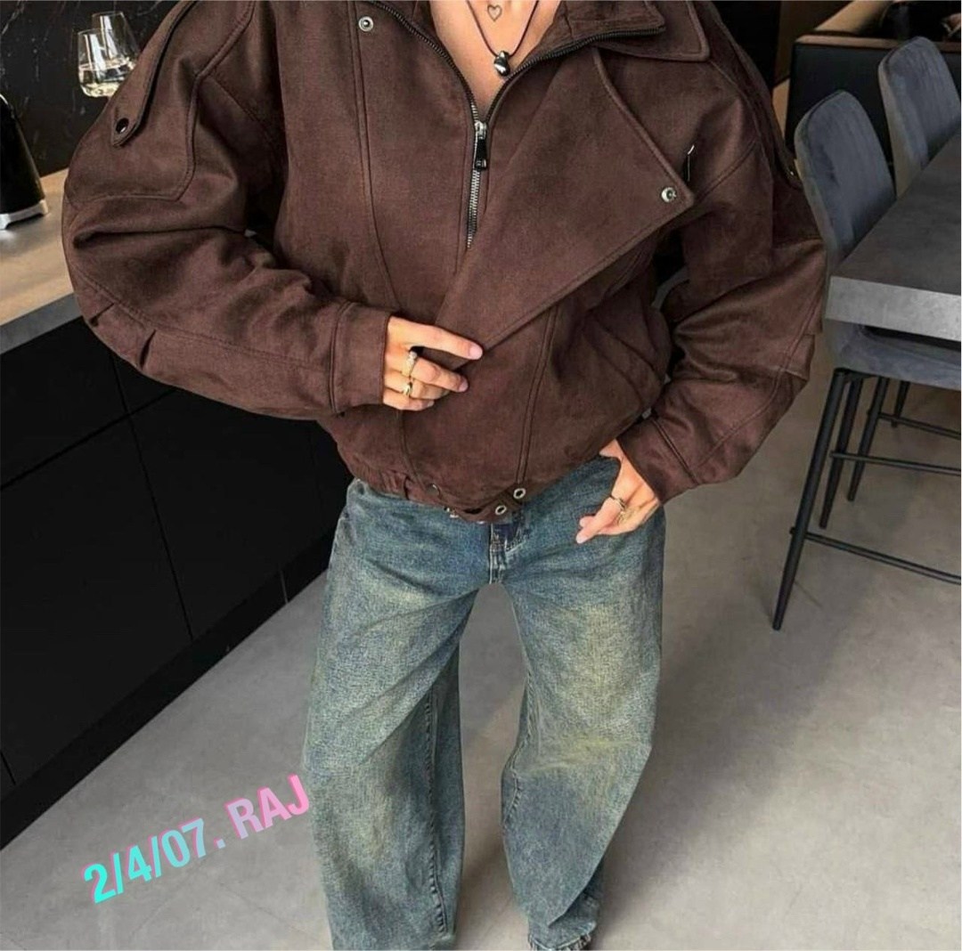 женская куртка бомбер из эко замши коричневого цвета,куртка замшевая,женская замшевая куртка,бомбер укороченный оверсайз замшевый куртка рабочего тренд saint shine,куртка бомбер женская