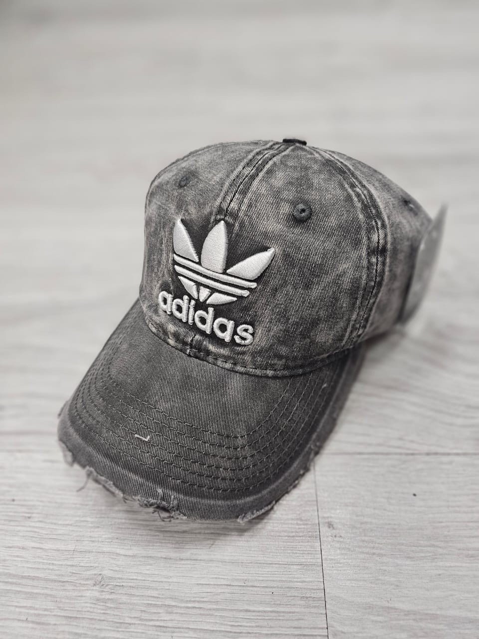 adidas original,бейсболка адидас джинсовая,бейсболка adidas,adidas originals adidas,бейсболка адидас