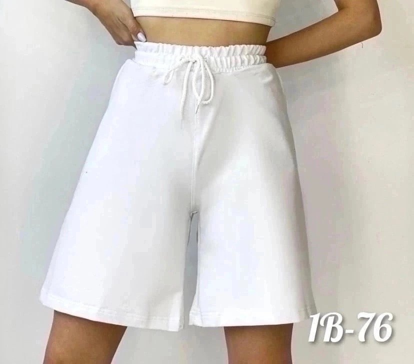 женские шорты,шорты белые,удлиненные шорты свободного покроя,шорты женские белые,шорты бриджи