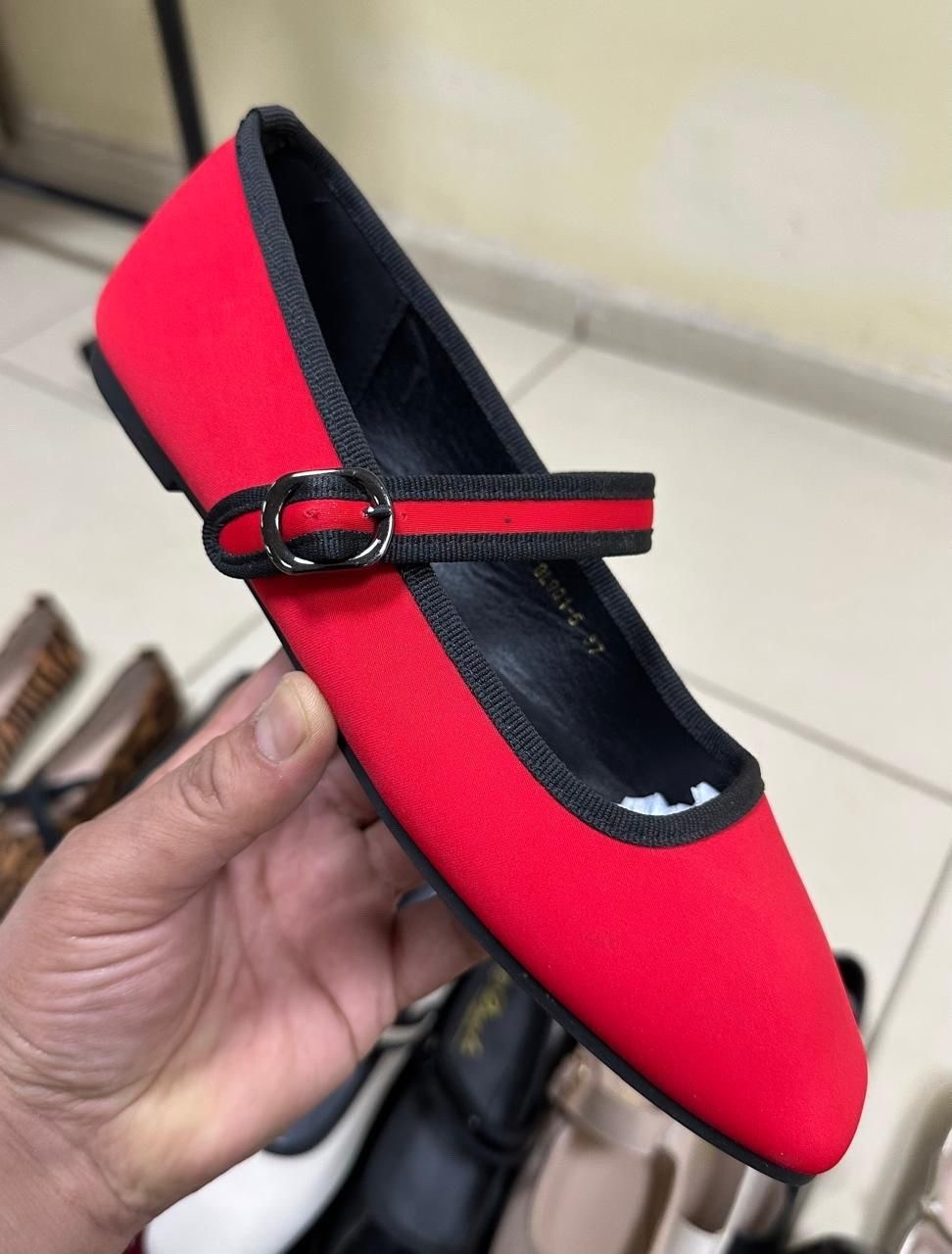 ,балетки,женская ,босоножки на плоской подошве,обуви