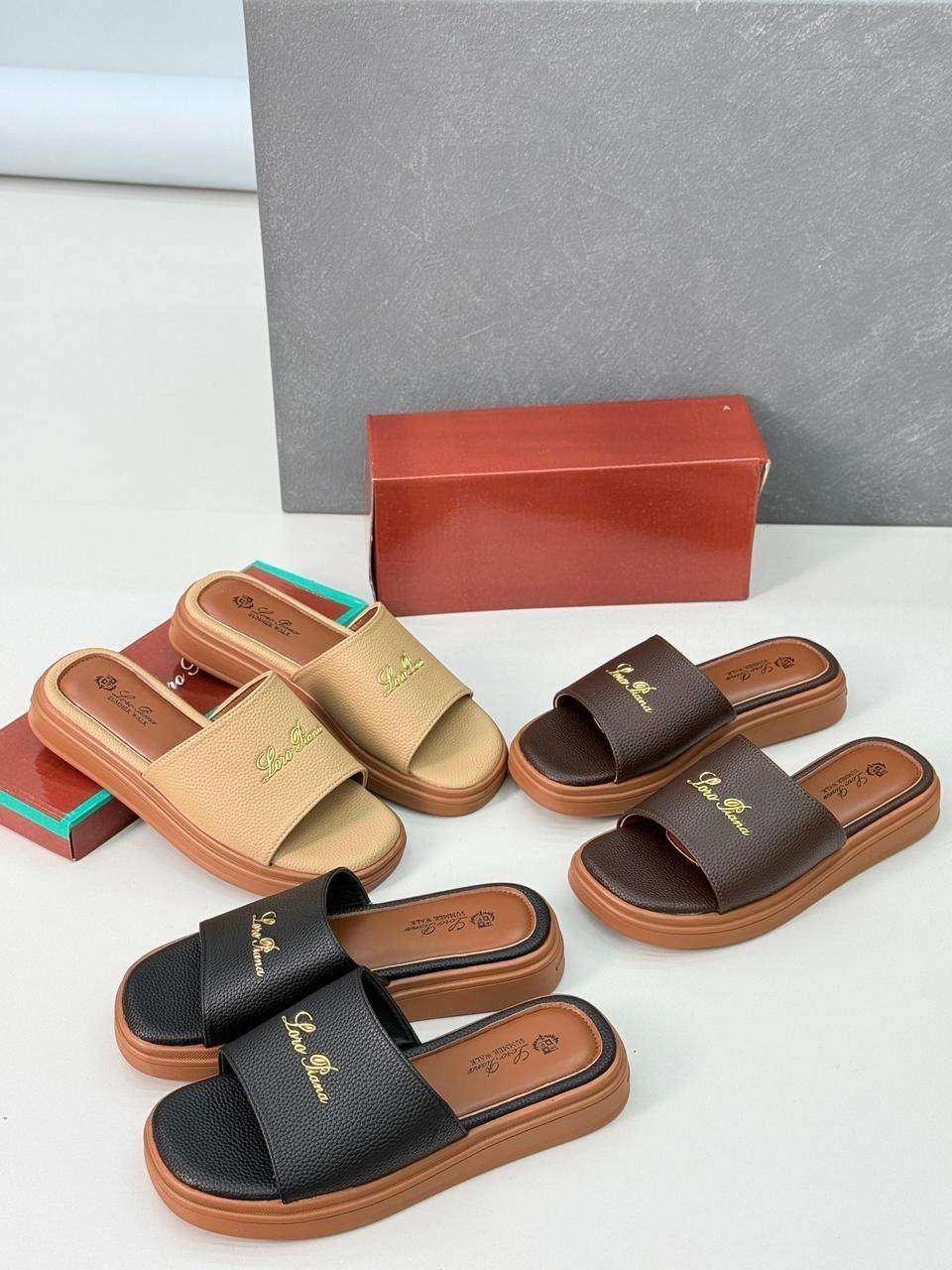 шлепки женские,шлепанцы женские,,стильные босоножки,женские босоножки