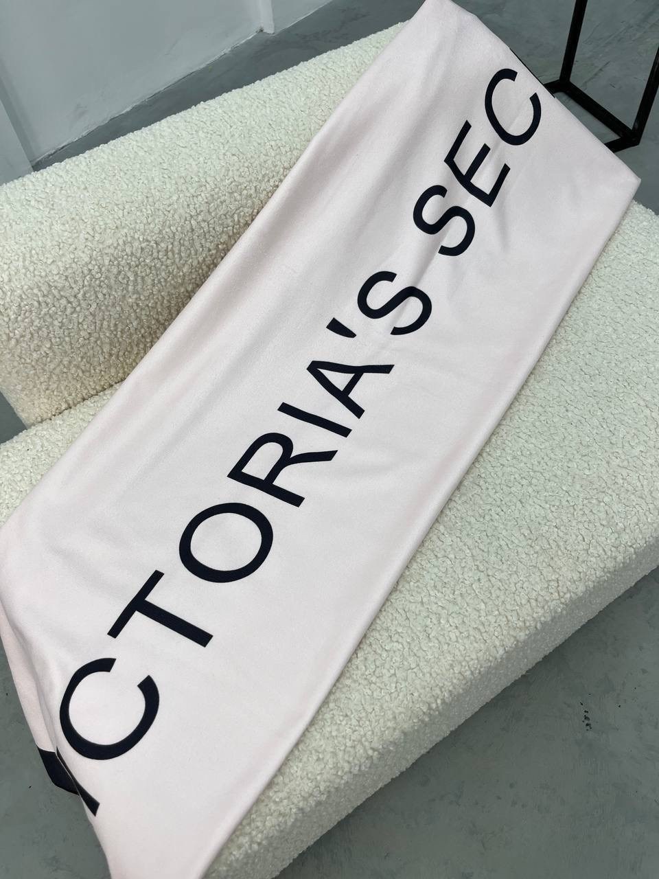 полотенце виктория сикрет,шарфы для женщин,пляжное полотенце,шарф женские,плед