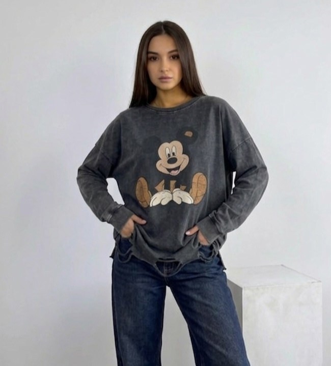кофта варенка оверсайз с принтом микки маусом,свитшот рваный толстовка варенка оверсайз кофта мики маус,свитшот оверсайз с принтом "микки маус",свитшот оверсайз с принтом "микки маус" namsun,свитшот т