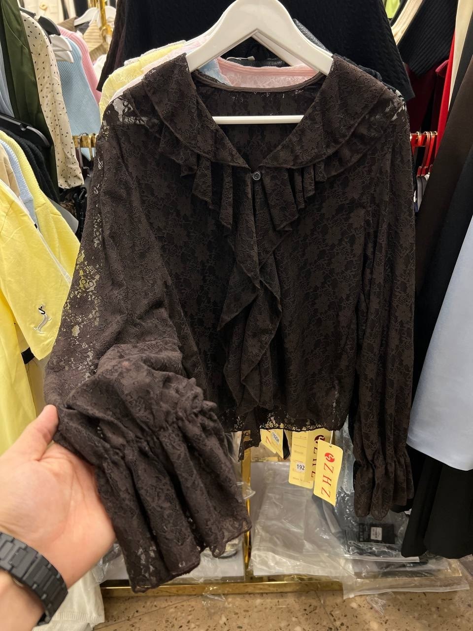 блузка с кружевами,блузка с оборками,кружевная блузка,нарядная блузка,блузка модная