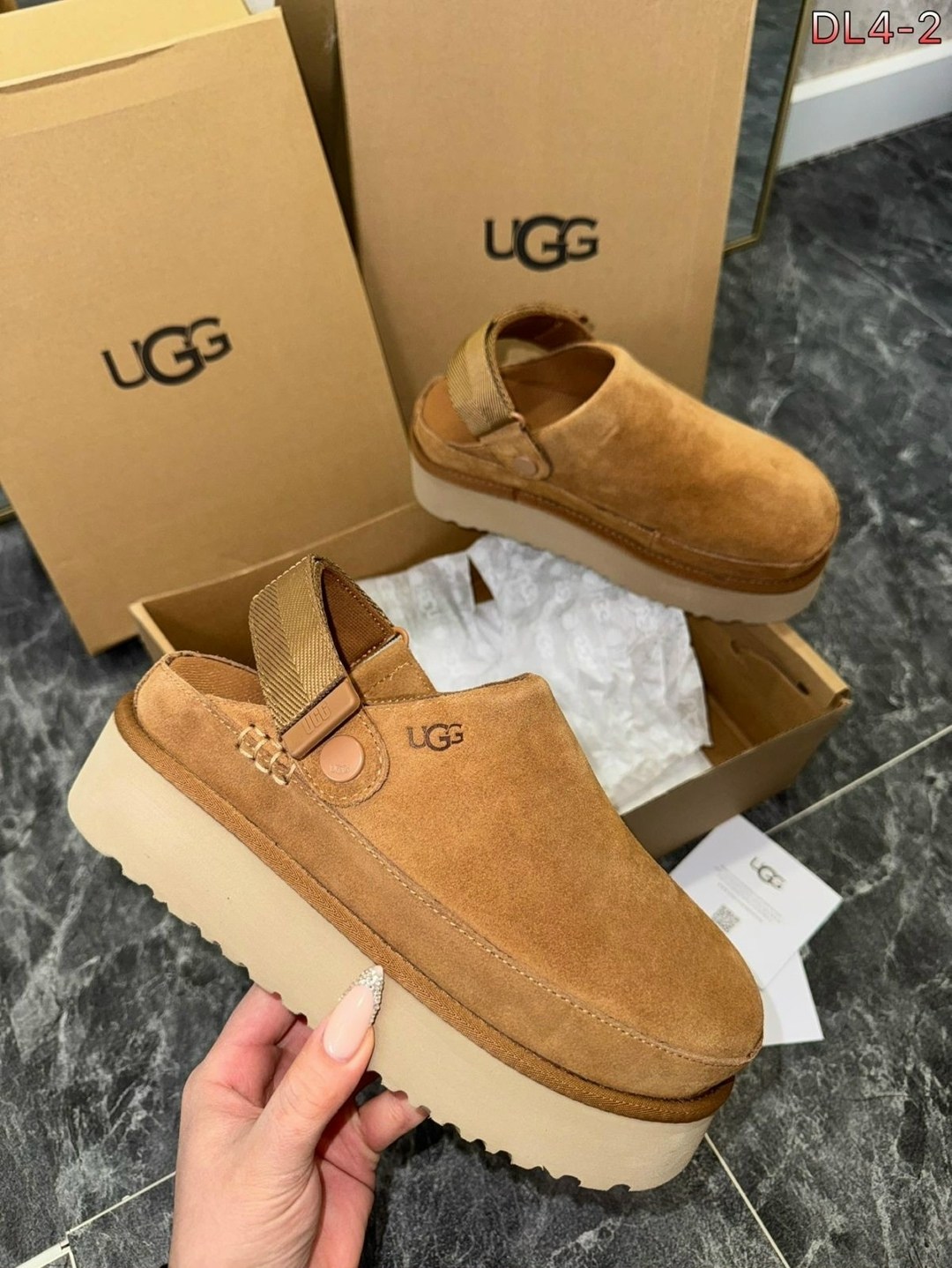 ,ugg goldenstar clog,ugg clogs,womens chestnut ugg goldenstar clog sandals,угги ugg тапочки