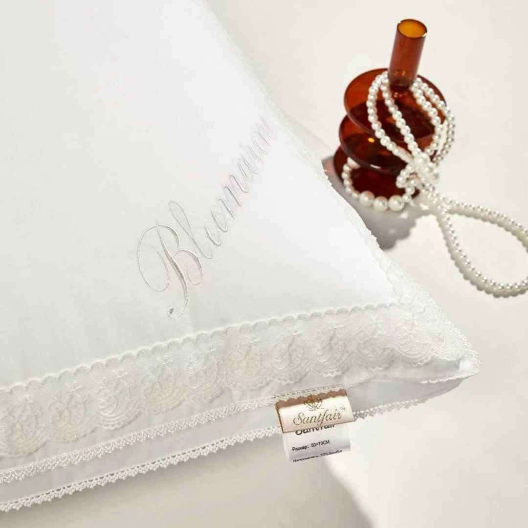 подушка la perla,комплект постельного белья blumarine,постельное белье с одеялом blumarine,подушка,шелковая подушка