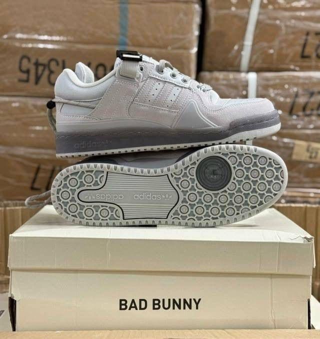 adidas forum low bad bunny grey,кроссовки bad bunny x adidas forum buckle low,adidas forum 84 x bad bunny,кроссовки adidas,кроссовки adidas forum low bad bunny