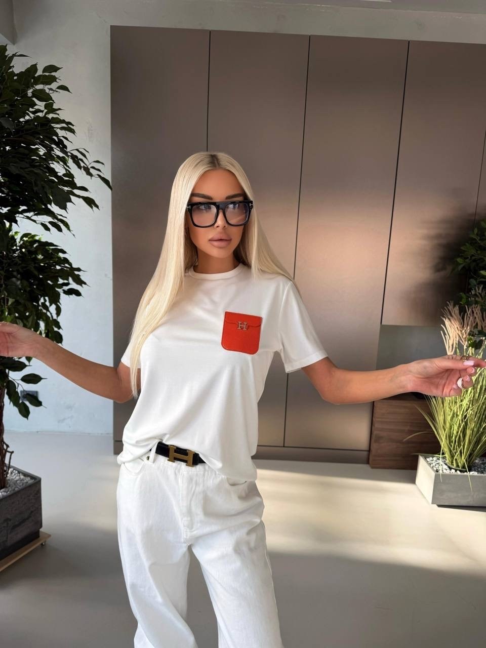 белые джинсы,белые брюки,модные брюки,образ с белыми джинсами