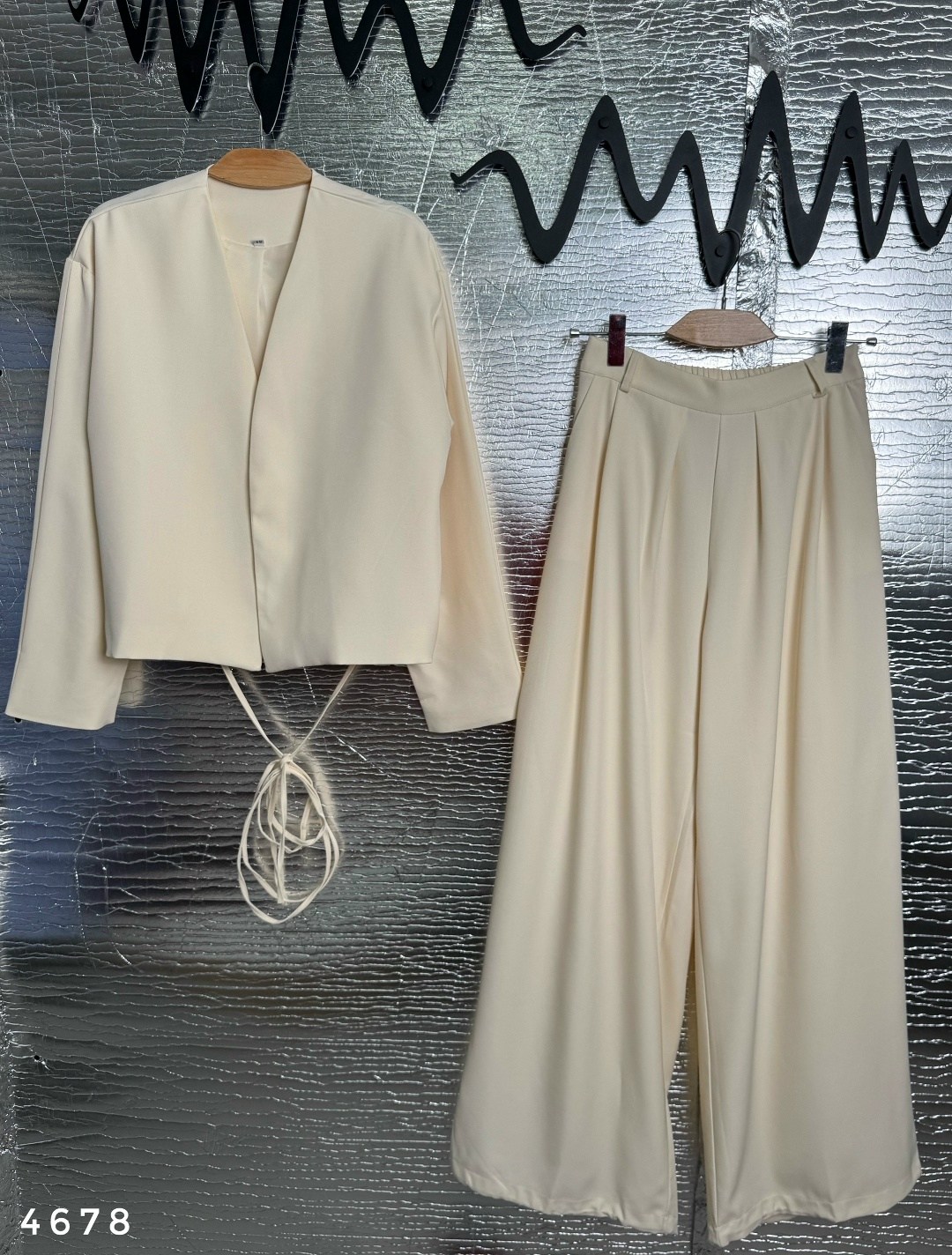 брючный костюм,костюм с брюками,костюм женский брючный,бежевый костюм,трикотажный костюм