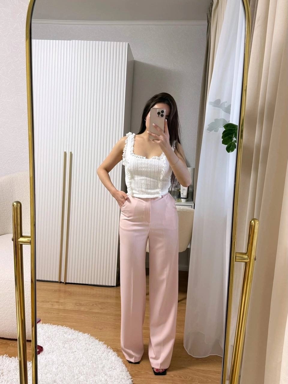 бежевые брюки,брюки модные,повседневные образы,летние брюки