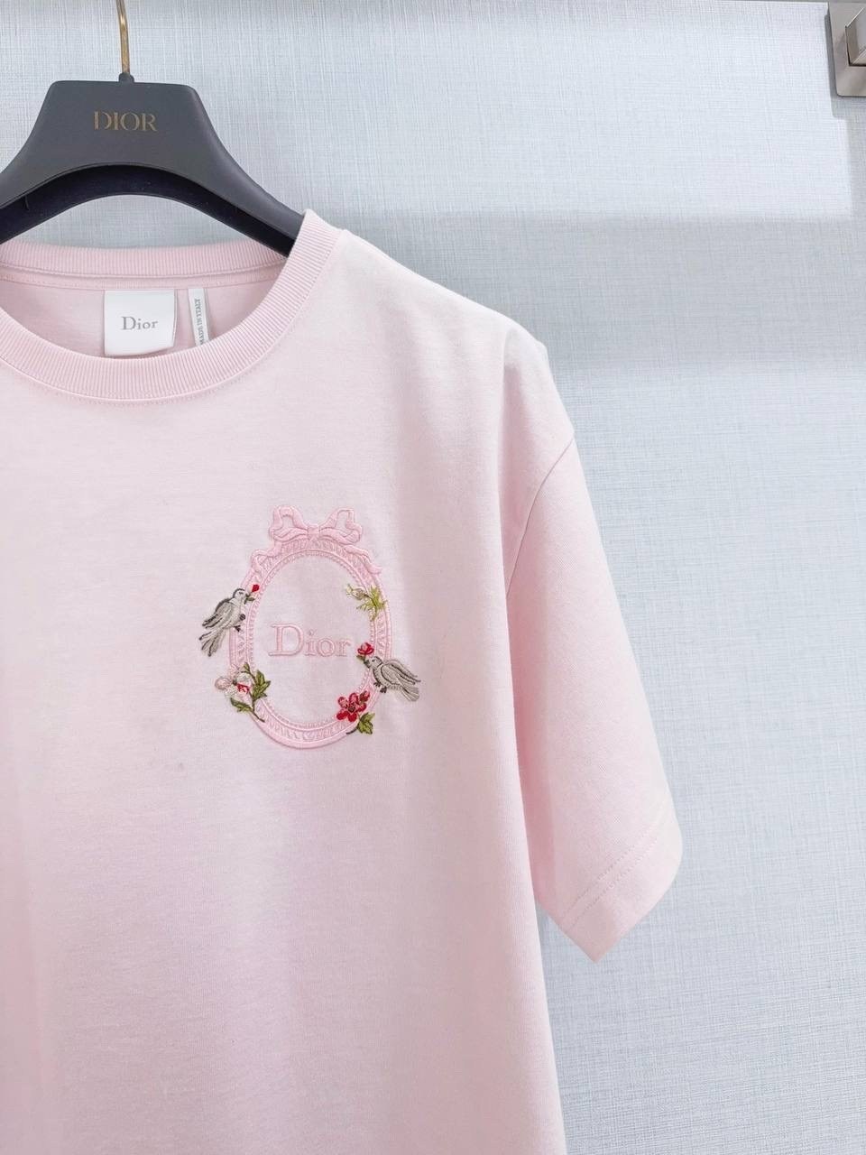 розовая футболка,футболки женская,футболки дизайн,футболки для женщин