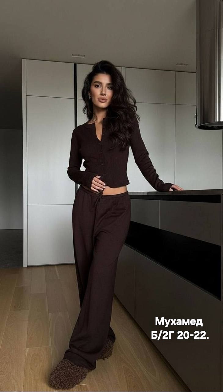 костюм двойка кашемир,стильные костюмы,трикотажные костюмы,вязаные костюмы,трикотажный брючный костюм
