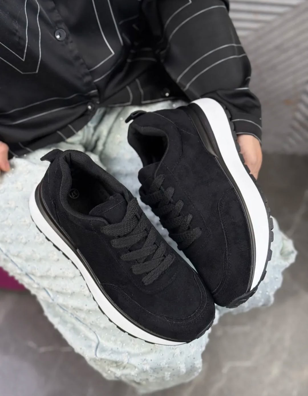 ,замшевые кроссовки,женские кроссовки, спортивная,кроссовки модные