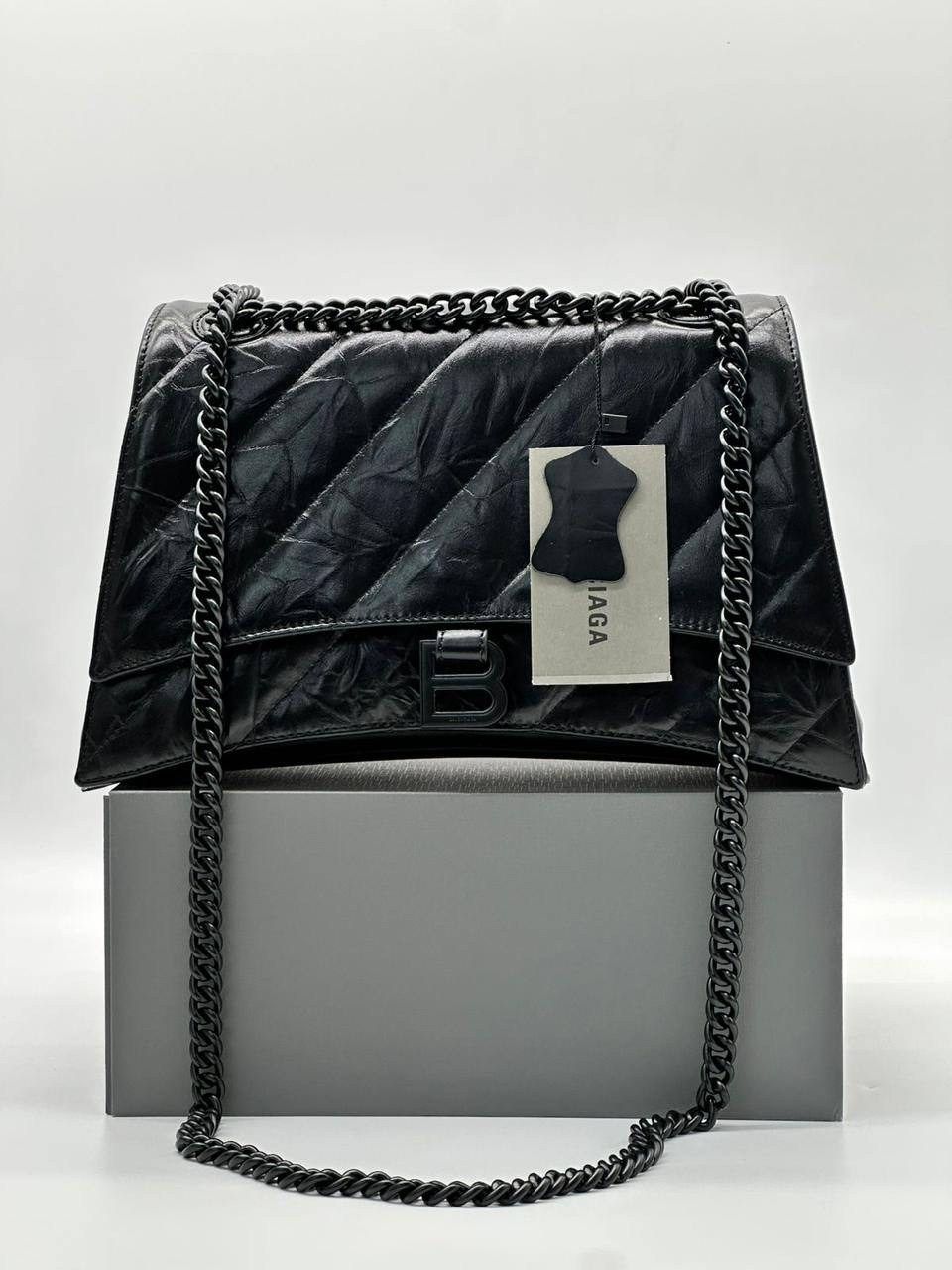 balenciaga paris 10 avenue george v,box balenciaga,balenciaga balenciaga,balenciaga paris avenue george v,модный дом баленсиага в париже