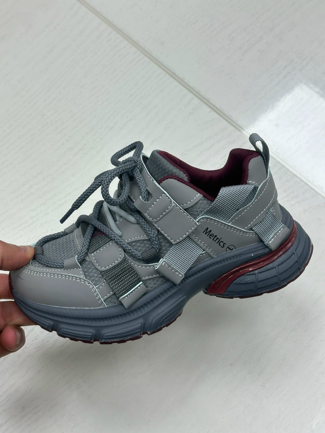 кроссовки,кроссовки женскиe,кроссовки с толстой подошвой,массивные кроссовки,женские массивные кроссовки