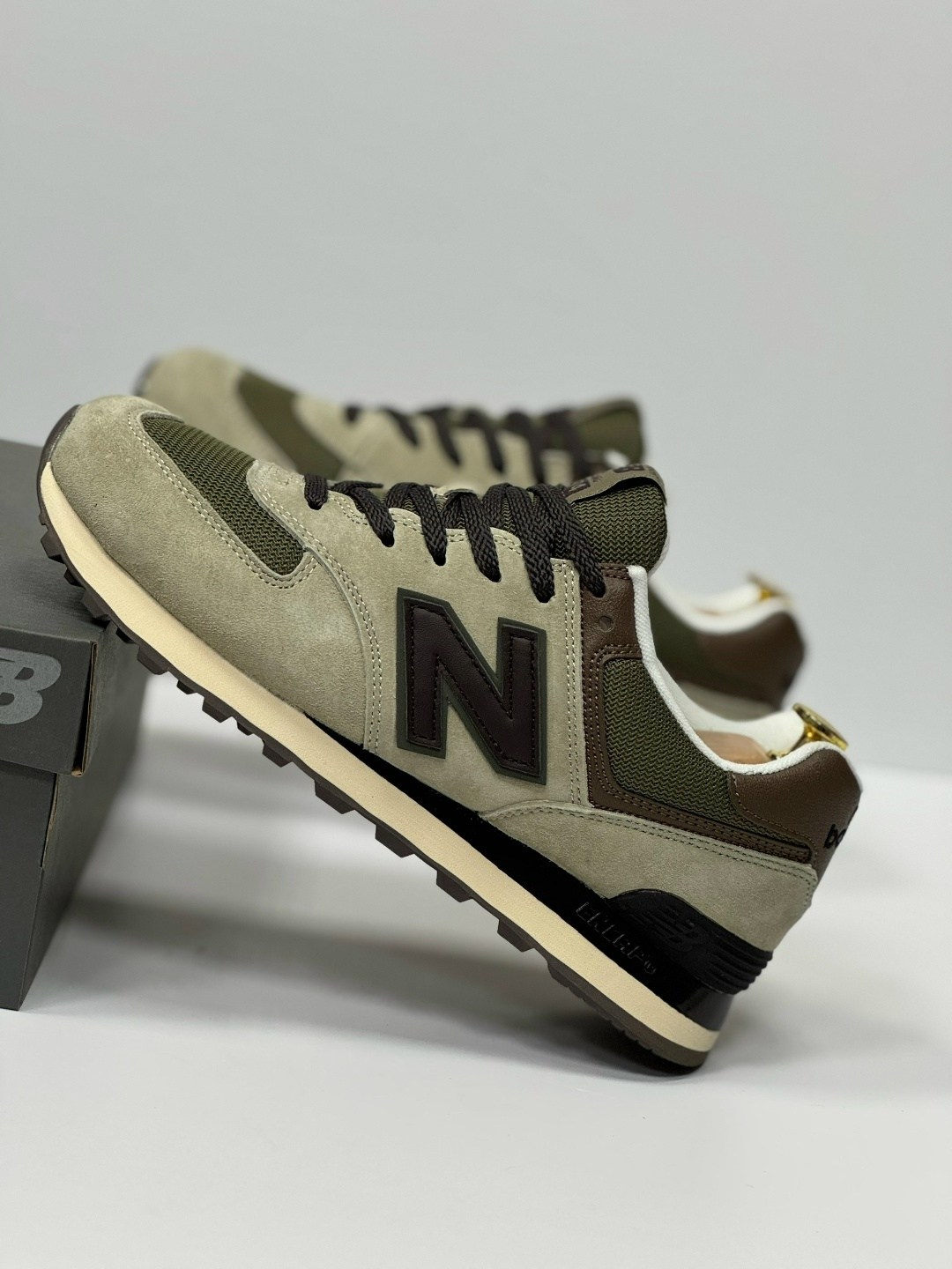 кроссовки new balance 574,кроссовки new balance 574 stone island,new balance 574 зеленые,кроссовки new balance,мужские кроссовки new balance