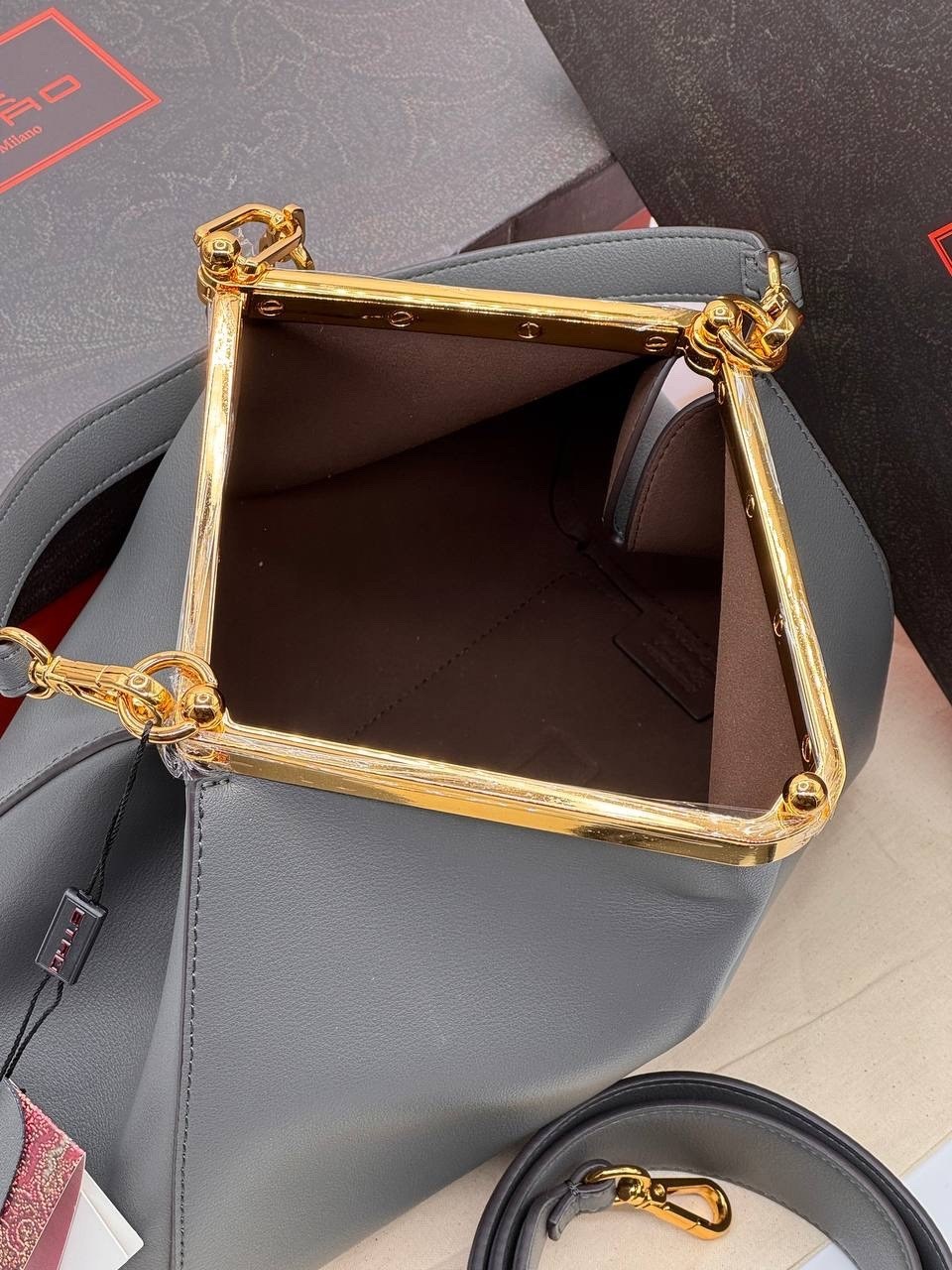 сумка,сумки женская,сумка fendi,женская сумка fendi,модная сумка