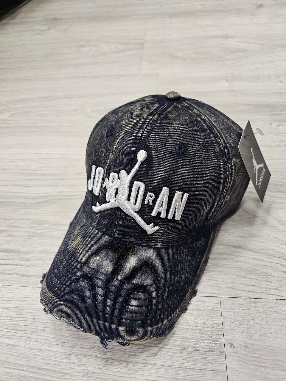 серая кепка jordan jumpman,стильная бейсболка,бейсболка женская,бейсболка,бейсболка классическая