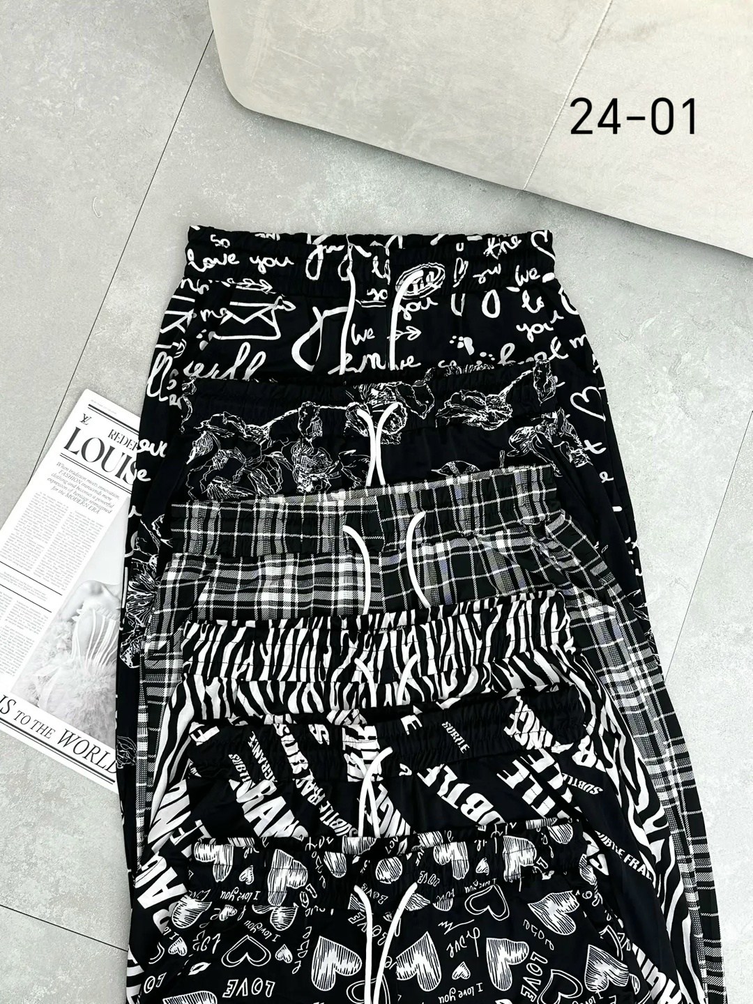 спортивные брюки женские alex.shop лето черные 42-50 ru,штаны женские,брюки джоггеры,брюки женские,модные штаны