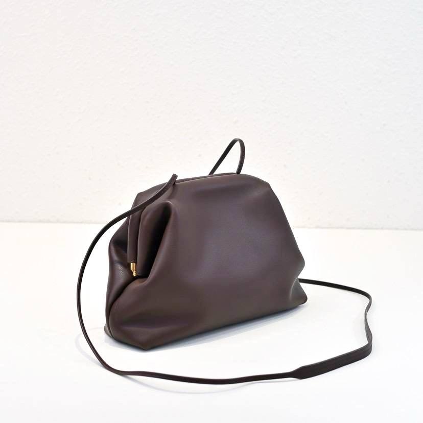 белый клатч,клатч,женская сумка bottega veneta,сумки клатч,белая сумка