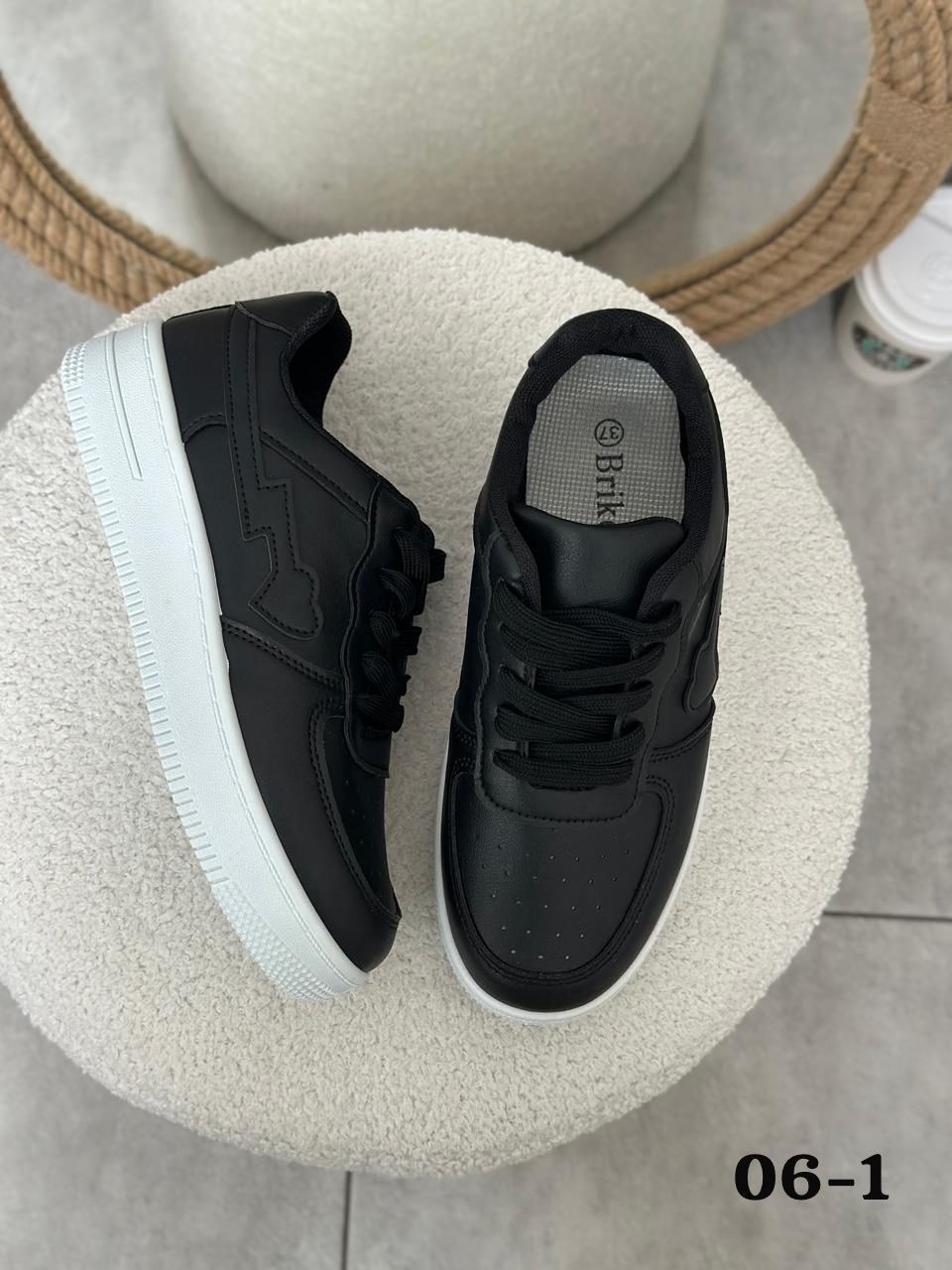 ,кроссовки женскиe,женские белые кроссовки,женские кеды,белые женские кеды