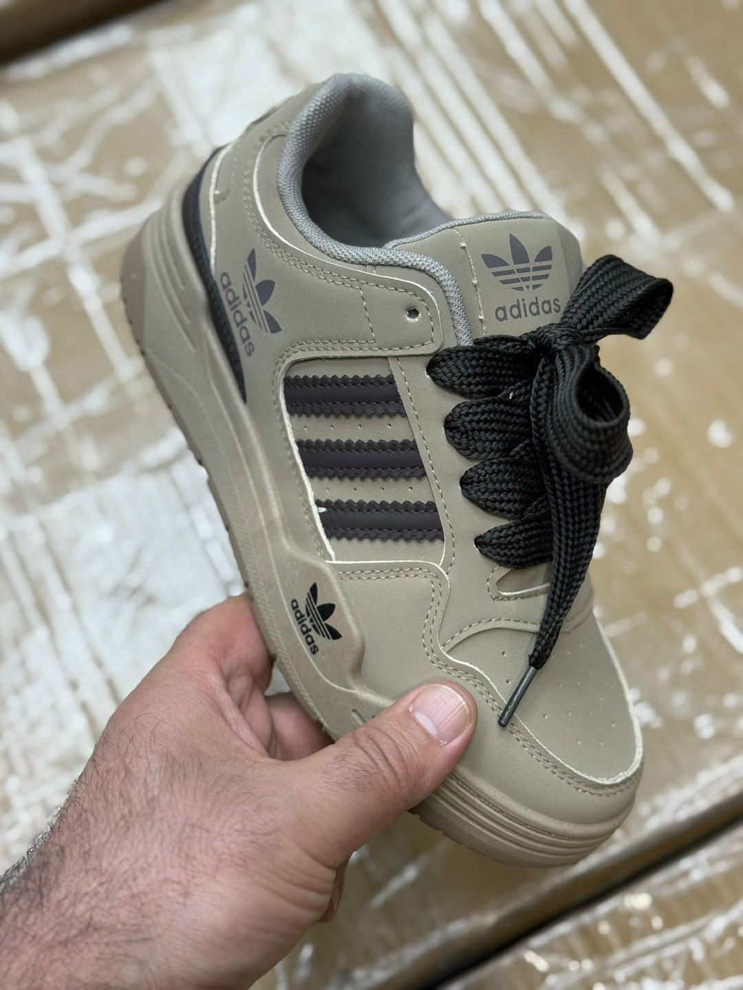 кроссовки adidas,кроссовки мужские adidas,кроссовки adidas женские,кроссовки adidas forum refined white,кроссовки adidas adidas