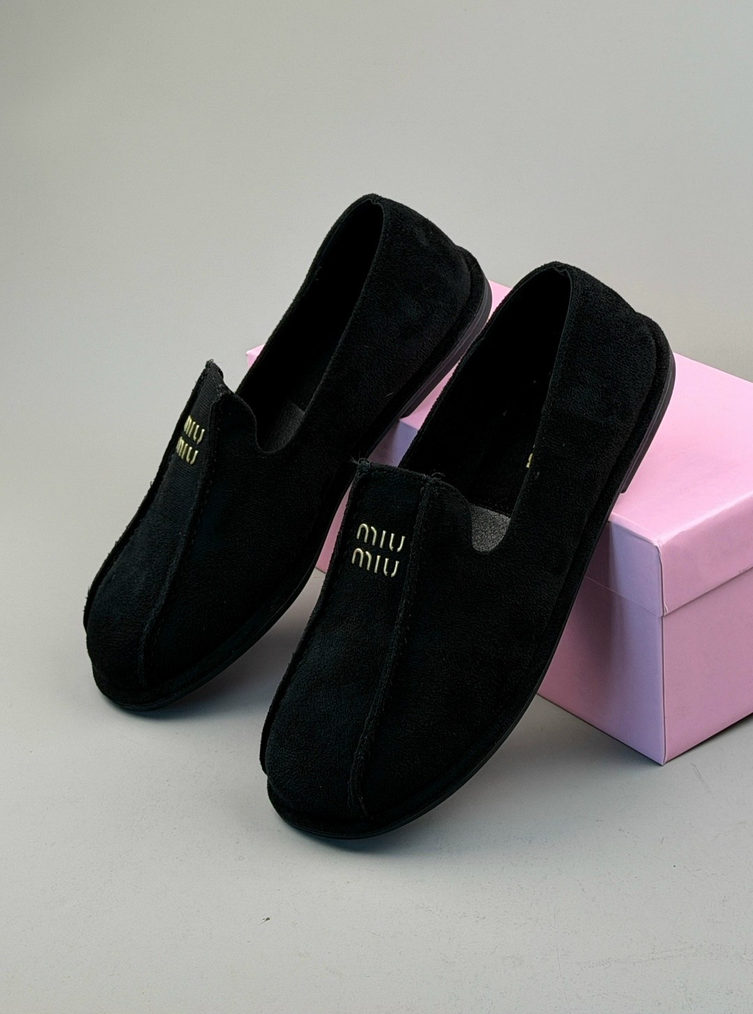 ,лоферы miu miu,лоферы женские,женская ,лоферы замшевые