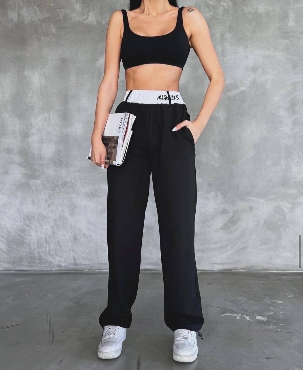 трикотажные брюки,спортивные трикотажные брюки,брюки в спортивном стиле,брюки спортивные,одежда брюки