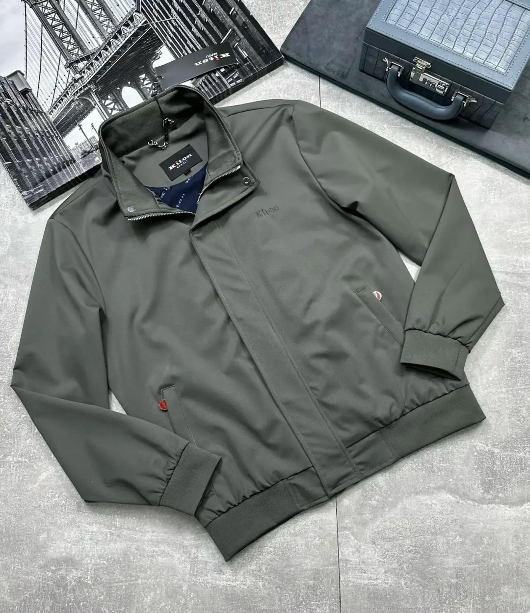 куртка бомбер,куртка,куртка ветровка мужская,легкая куртка,бомбер куртка мужская