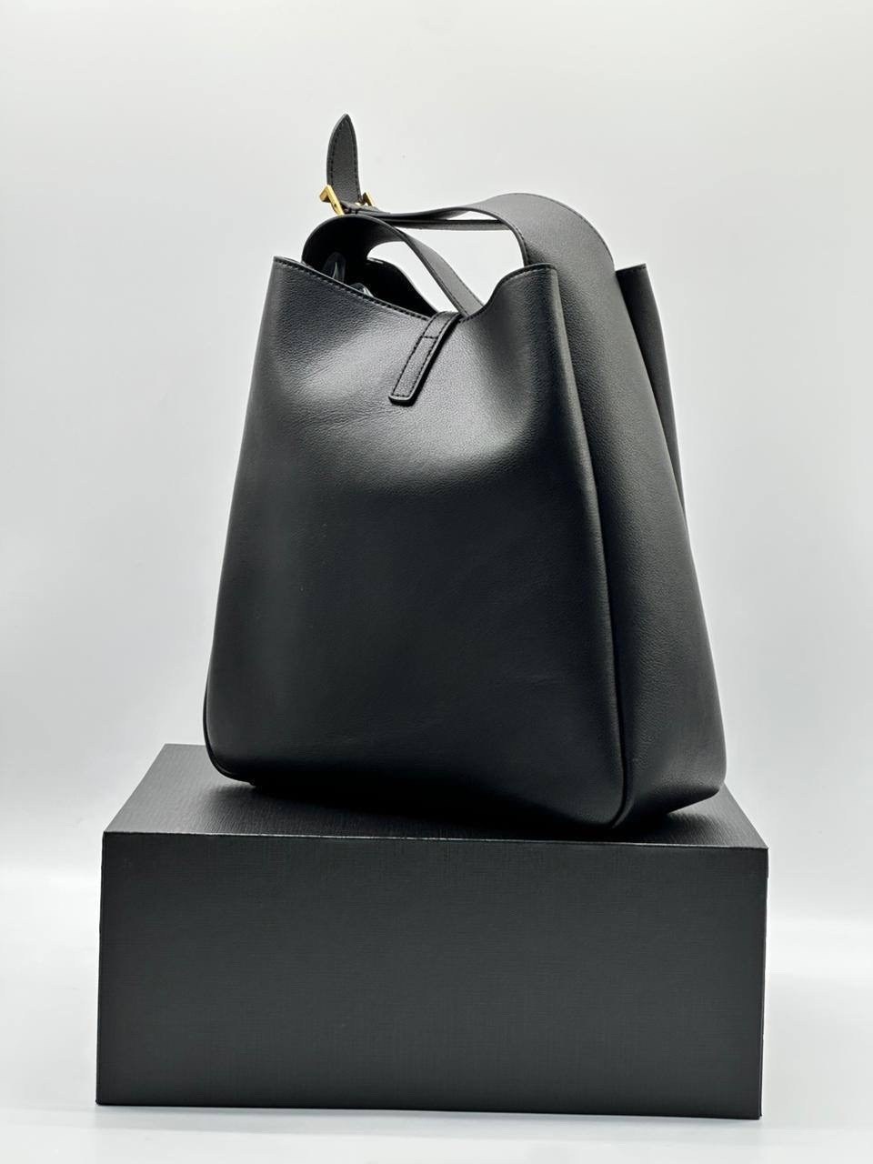 saint laurent черная кожаная сумка через плечо,сумка на плечо saint laurent,сумка yves saint laurent,ив сен лоран сумка черная,saint laurent черная кожаная сумка через плечо le 5 a 7 для женщин