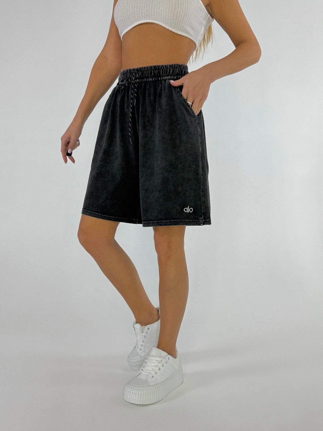 женские шорты,черные шорты,повседневные шорты,шорты бриджи,велюровые шорты