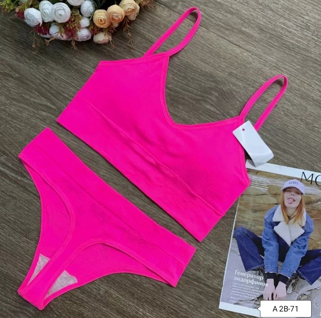 комплект нижнего белье бесшовный,комплект женского нижнего белья,комплект нижнего белья женский бесшовное,нижнее белье комплект топ трусы женское,комплект нижнего белья