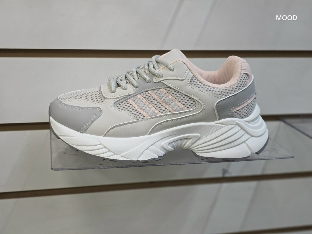 кроссовки женскиe,кроссовки,кроссовка,модные кроссовки,спортивная