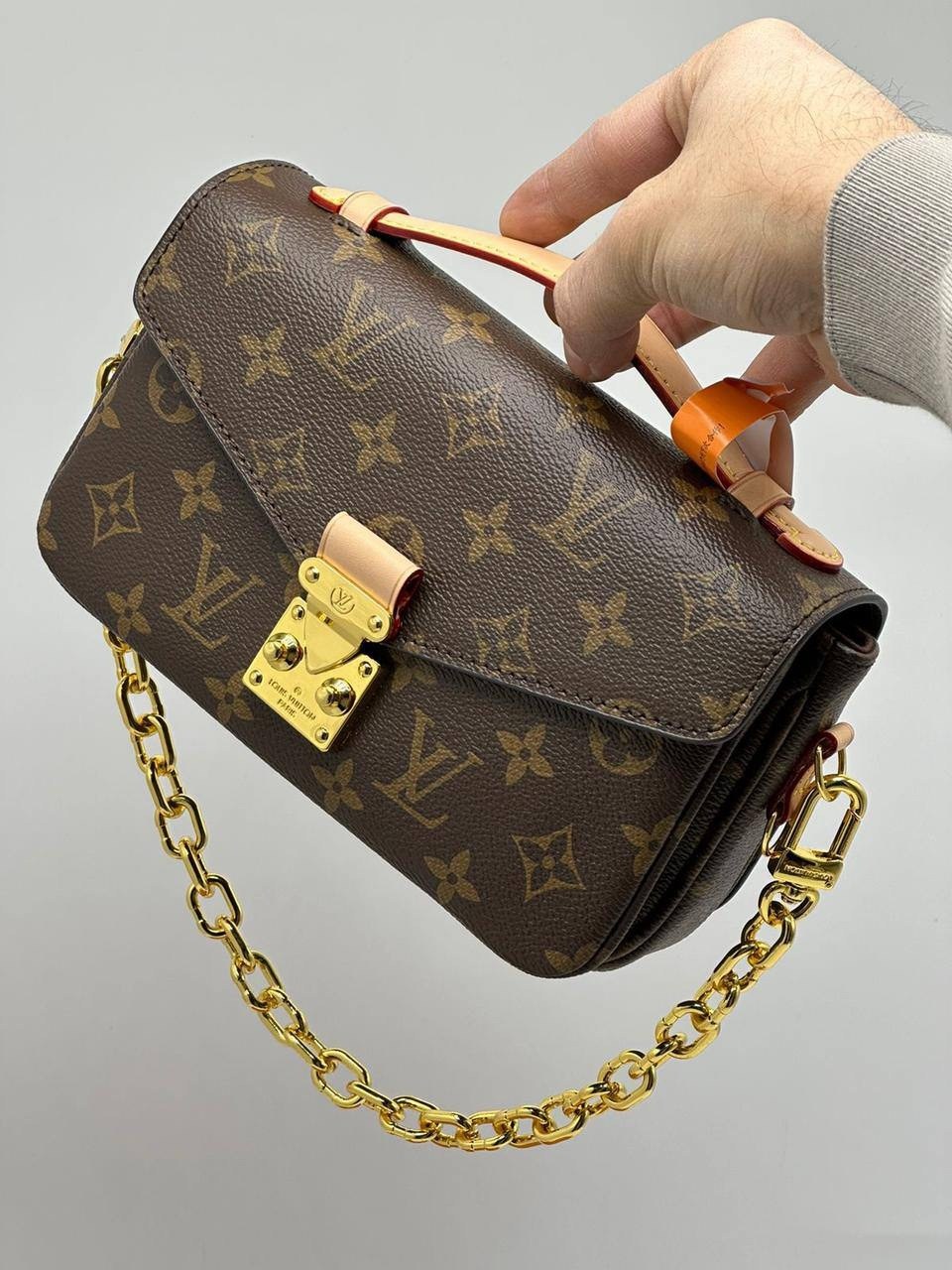 сумка louis vuitton женская,louis vuitton сумка,сумка louis vuitton pochette metis,сумка louis vuitton pochette metis east west,сумка на плечо louis vuitton