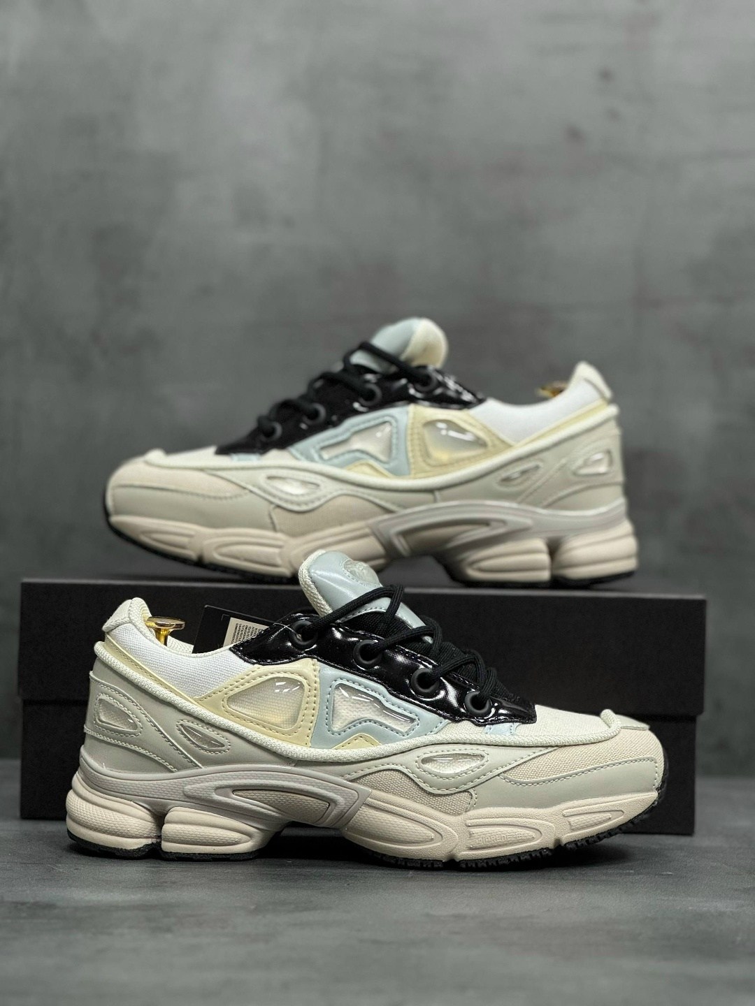 adidas raf simons ozweego 3 cream white,adidas ozweego 3 raf simons cream white core black,кроссовки adidas raf simons ozweego 3,adidas raf simons ozweego 3,женские кроссовки adidas x raf simons ozwee