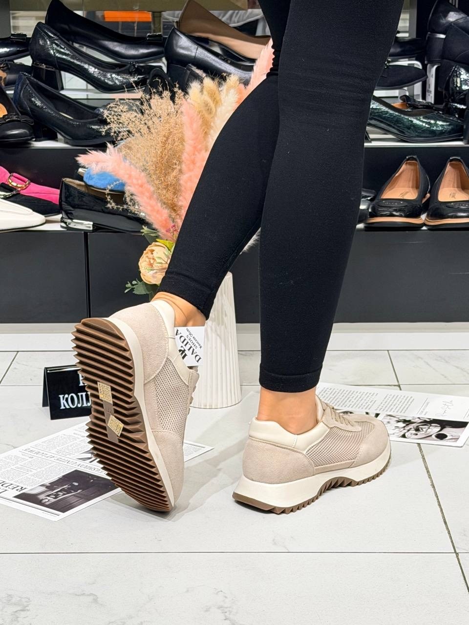 женские кроссовки,,бежевые кроссовки,кроссовки cvmartanni,женская спортивная