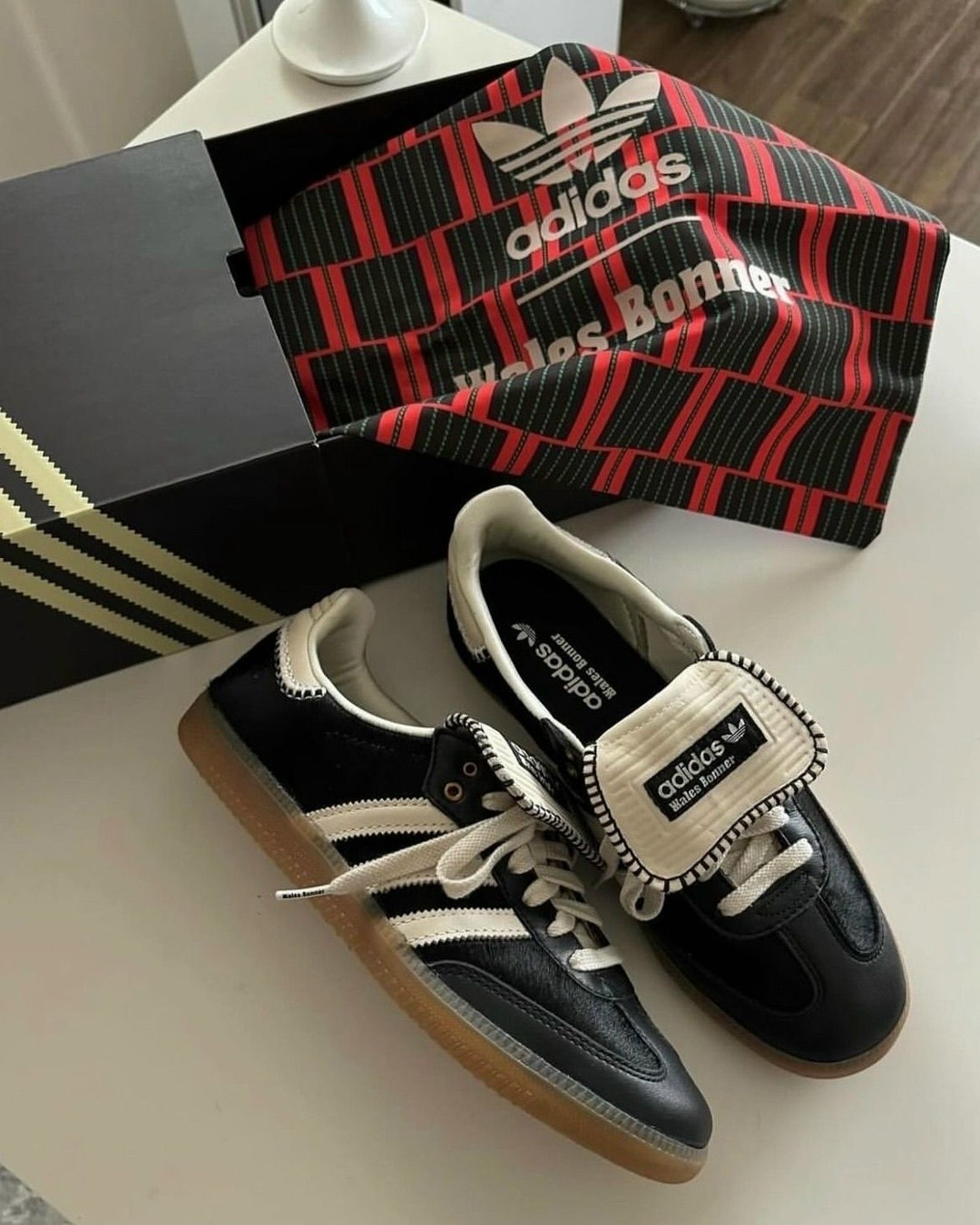 кроссовки adidas samba wales bonner,adidas samba wales bonner,x adidas samba,кроссовки adidas,кроссовки adidas originals samba