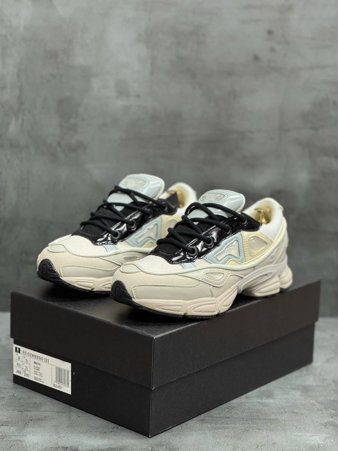 adidas raf simons ozweego 3 cream white,adidas ozweego 3 raf simons cream white core black,кроссовки adidas raf simons ozweego 3,adidas raf simons ozweego 3,женские кроссовки adidas x raf simons ozwee