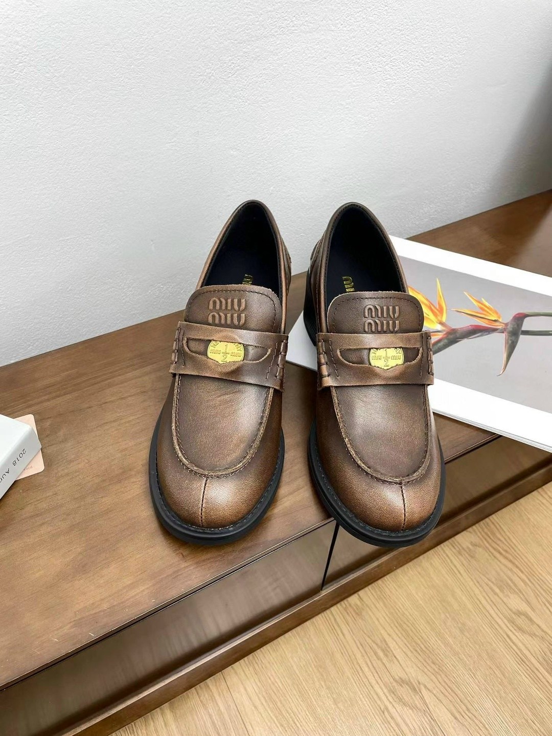 ,лоферы женские,лоферы селин,женская ,лоферы miu miu