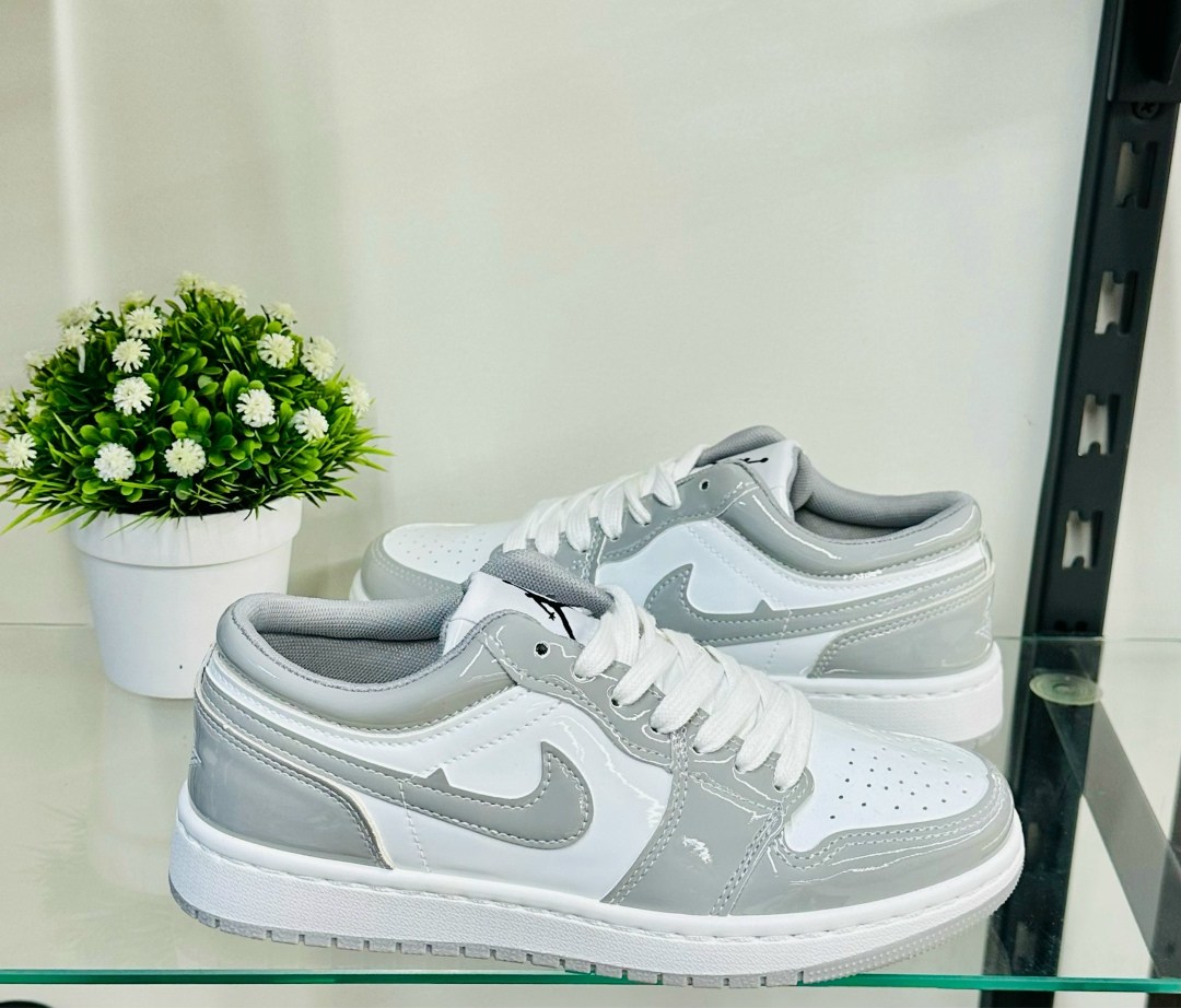 кроссовки nike air jordan 1 low wolf grey,nike air jordan 1 low wolf grey,кроссовки nike air jordan 1 low,nike air jordan 1 low,air jordan 1 low wolf grey dc0774-105