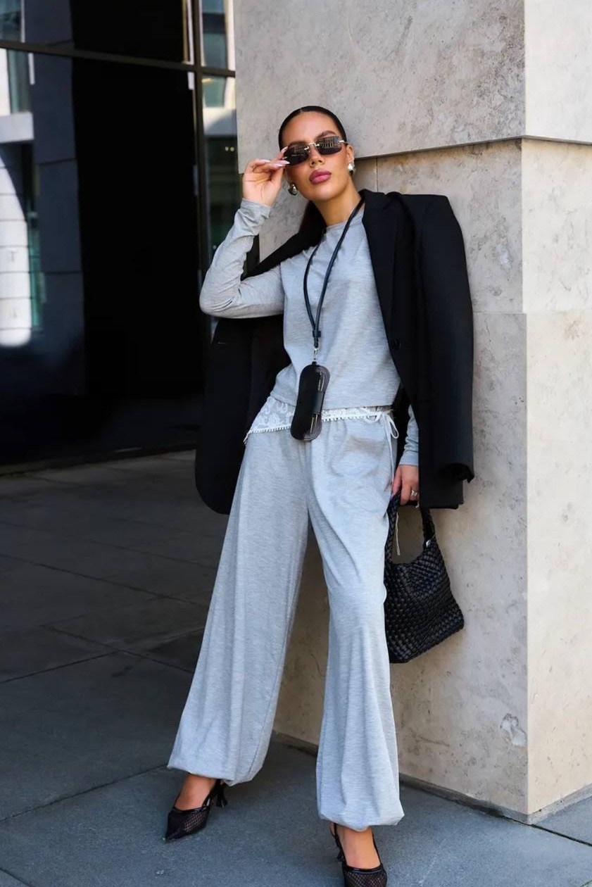 брюки широкие,брюки «палаццо»,образ с брюками палаццо,бордовый